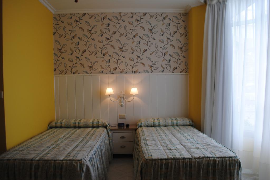 Hostal Santa Marta Playa ไบโยนา ภายนอก รูปภาพ